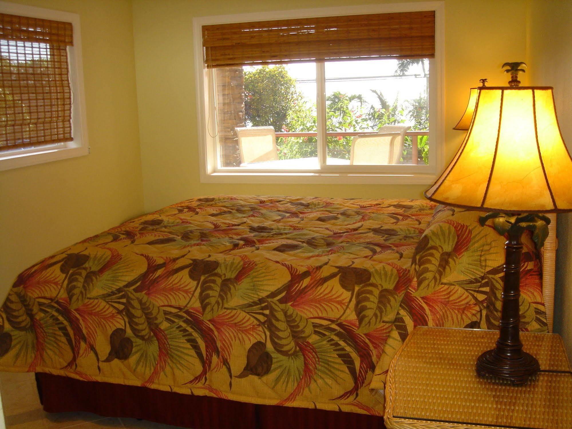 Maui Beach House B & B Kahana Exteriör bild